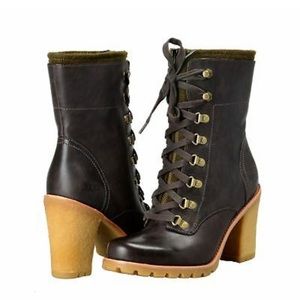 Ugg Women's brown boots size 8